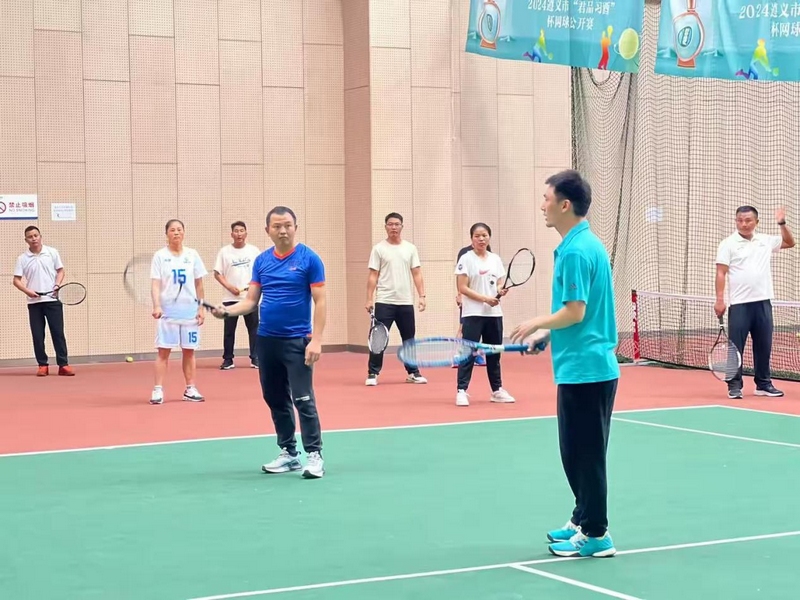 星空体育网址：群众体育冠军王俊洁：推广网球运动掀起健康热潮(图10)