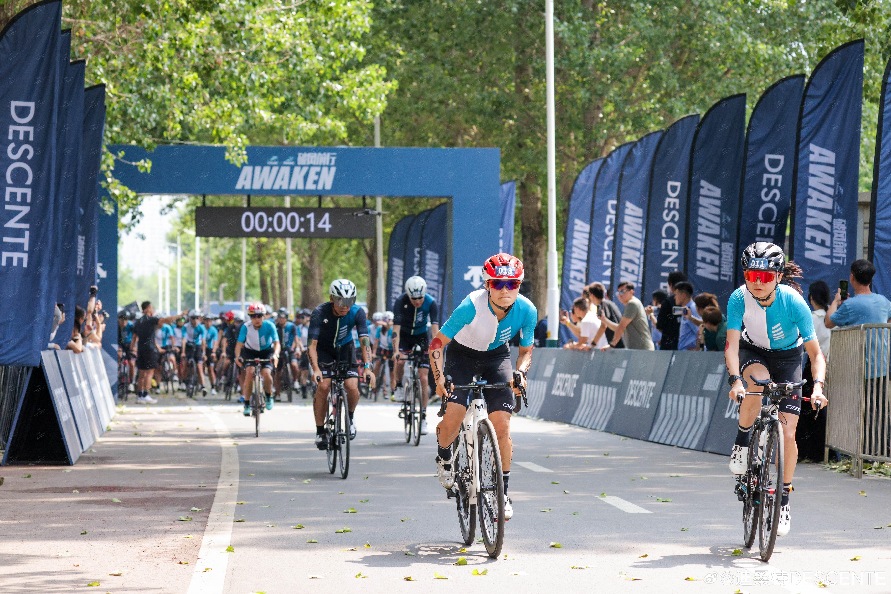 安踏2024H1营收达337亿元主品牌收入超李宁阿迪中国(图5)