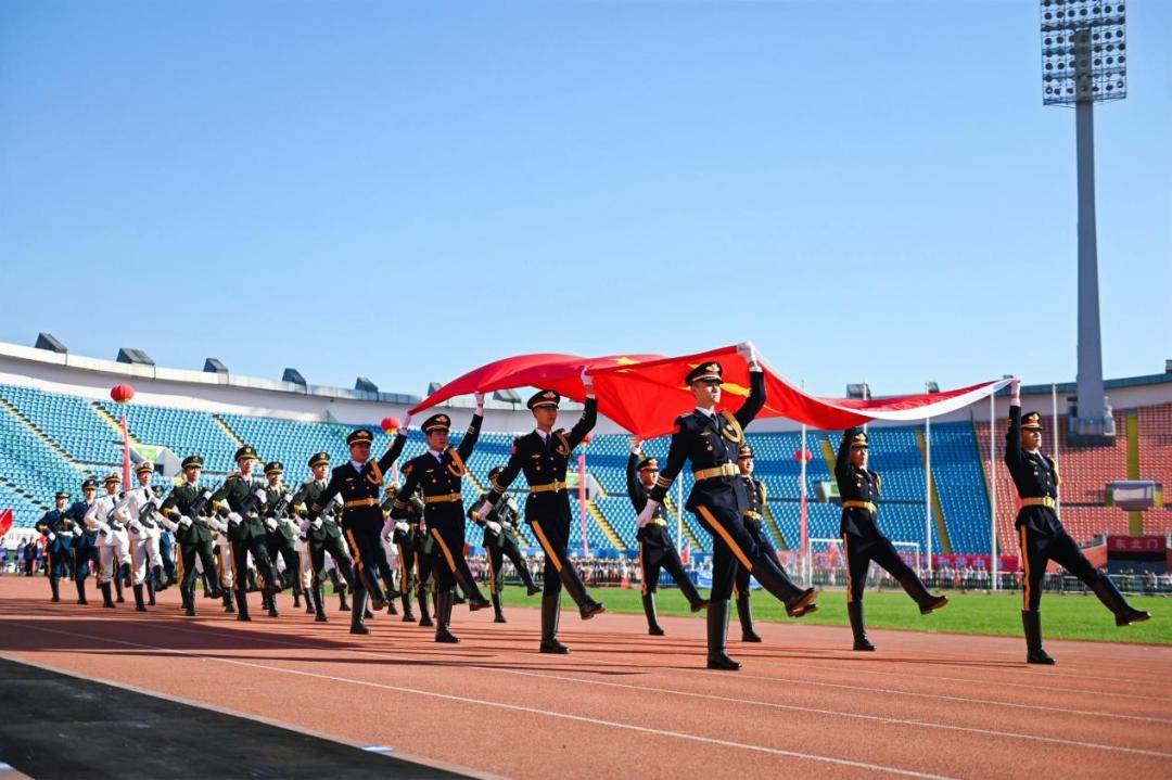 星空体育平台：强化服务模式完善服务体系丨奥鼎体育开启2024发展新篇章(图2)