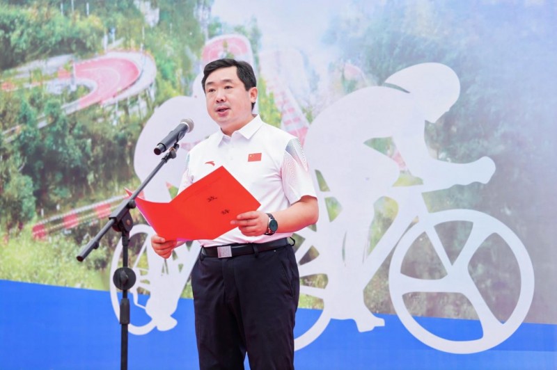 破风而行畅享奇观2024吉首矮寨公路奇观第十届自行车公开赛成功举办(图2)