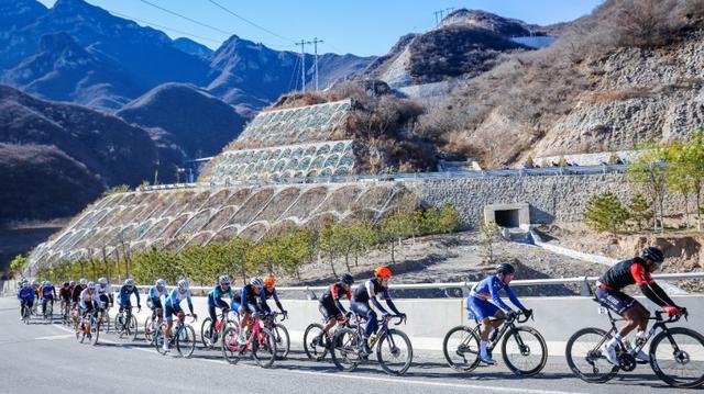 星空体育网址：2024环门头沟国际公路自行车赛暨2024门头沟山野户外骑游大会圆满落幕(图4)