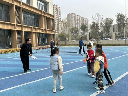 推广普及匹克球运动引领全民健身新风尚——山东这所高校“新”意满满(图5)
