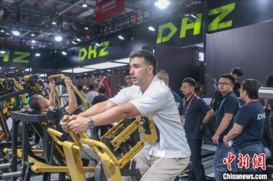 2025中国国际体育用品博览会在江西南昌开幕(图3)