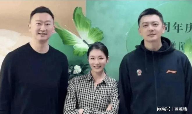 刘维伟离婚风波升级青岛队主帅私生活引关注。(图3)