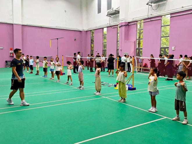 星空体育平台：花都135所校园体育设施开放全民共享“10分钟健身圈”(图4)