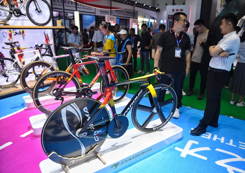 星空体育网址：2024中国国际体育用品博览会在成都开幕(图2)