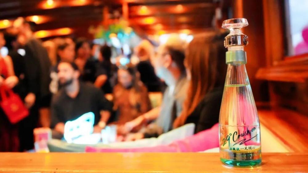 星空体育网址：五粮液闪耀世界：斩获EFQM全球奖（七钻）“和美全球行”西班牙站启航(图4)