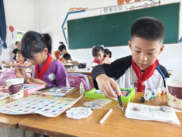 十余年坚守微光成星河(图5)